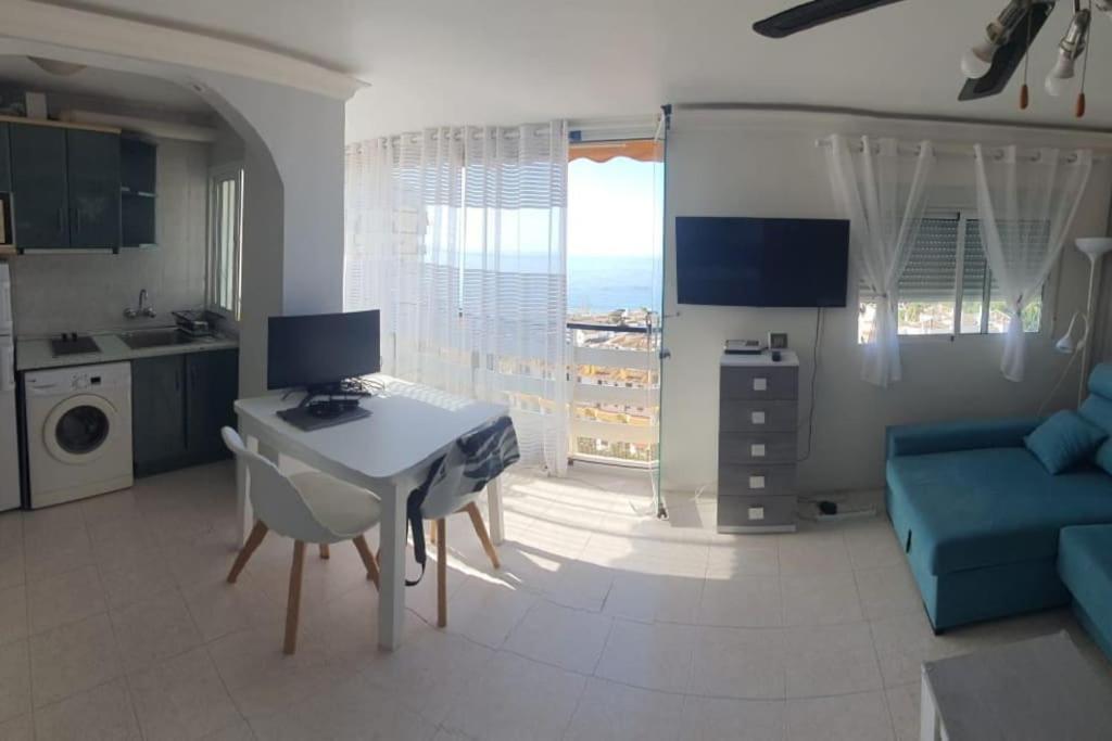 Apartamento Con Terraza A Pie De Playa Benalmádena Dış mekan fotoğraf